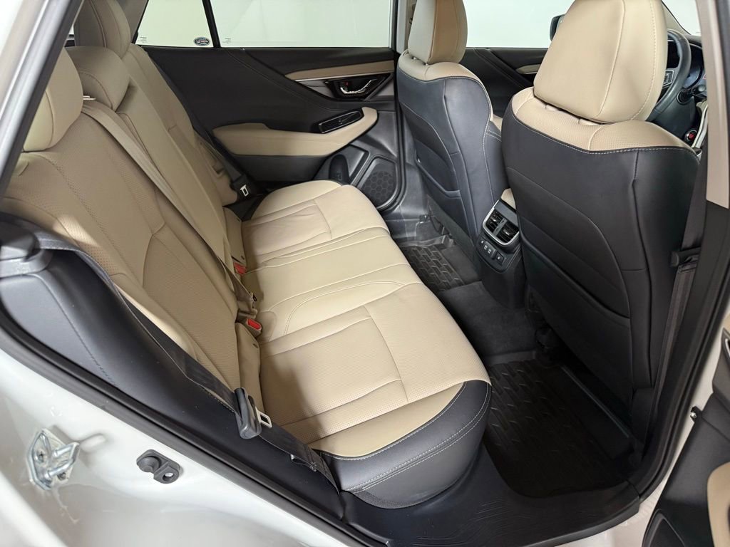 Used 2022 Subaru Outback Limited image 16