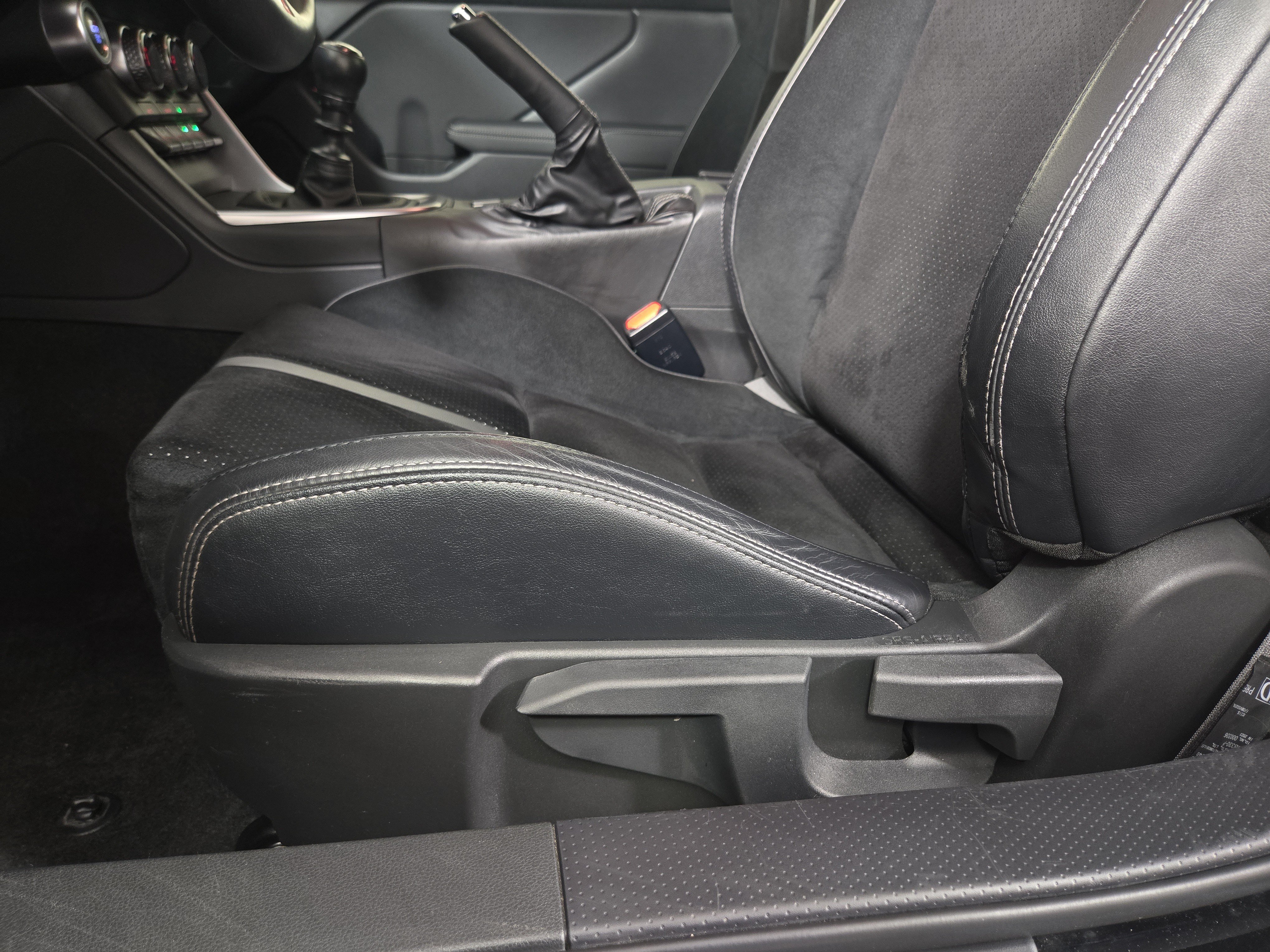Used 2023 Toyota GR86 Premium w/ ALL Weather Mat Package (TMS) RWD image 29