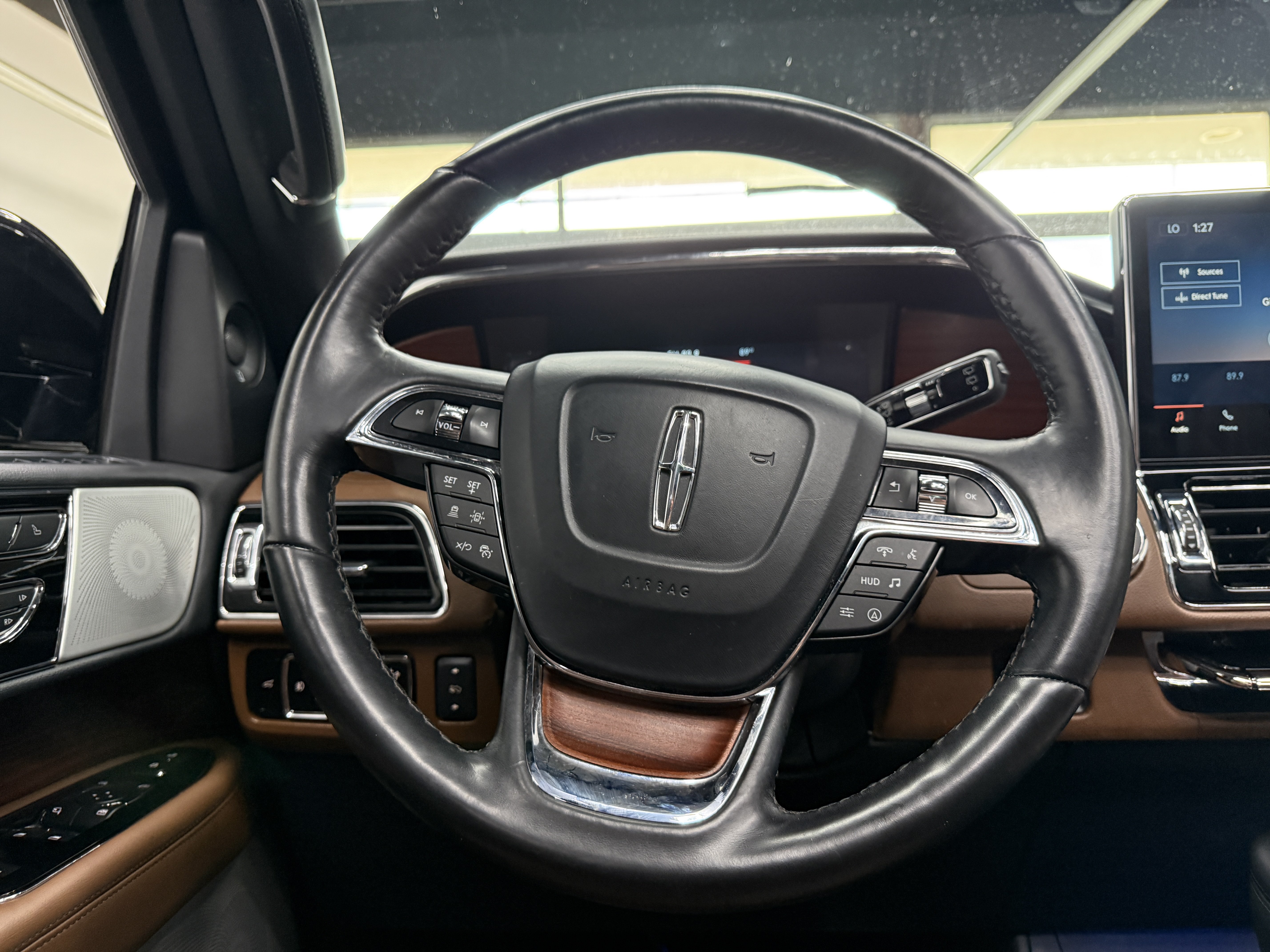 Used 2023 Lincoln Navigator L Reserve w/ Equipment Group 201A AWD/4WD image 14