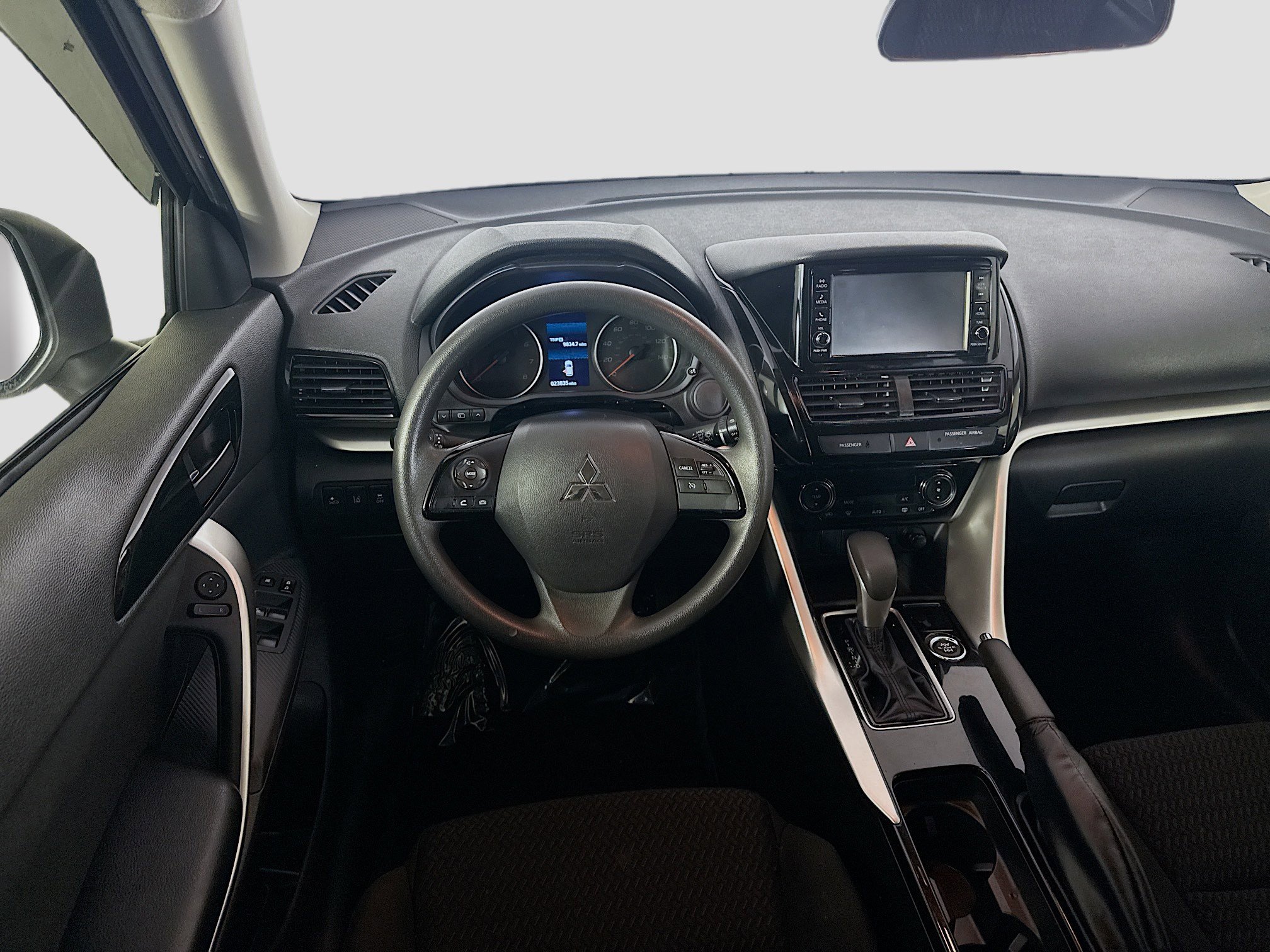 Used 2025 Mitsubishi Eclipse Cross ES image 17