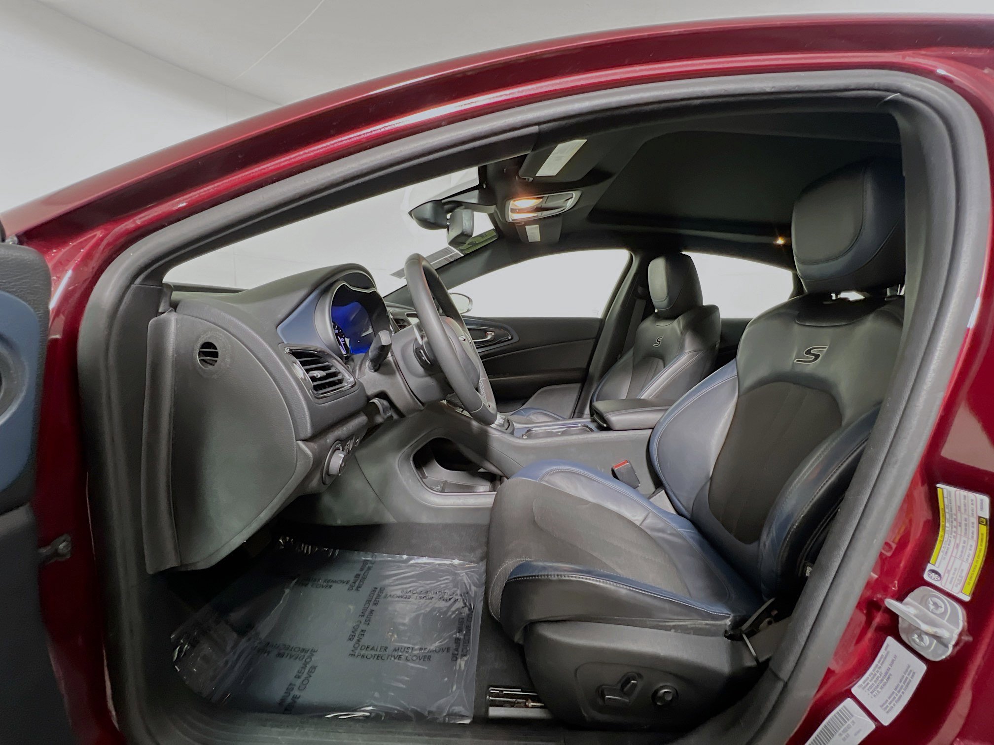 Used 2015 Chrysler 200 S w/ Navigation & Sound Group I FWD image 15