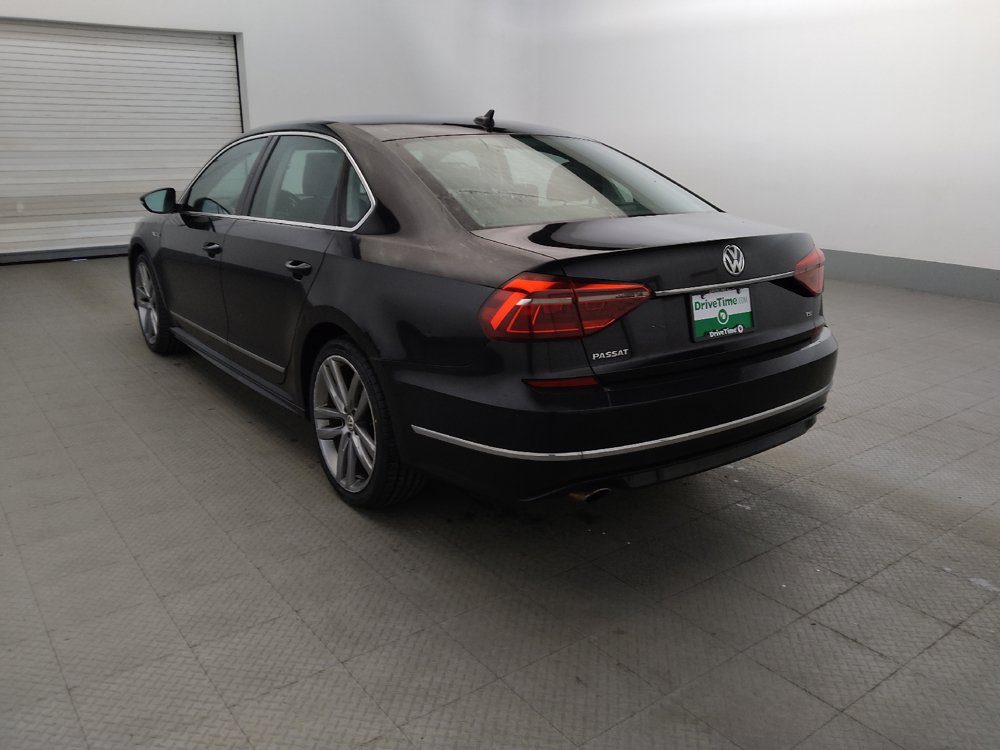 Used 2017 Volkswagen Passat 1.8T R-Line FWD image 5