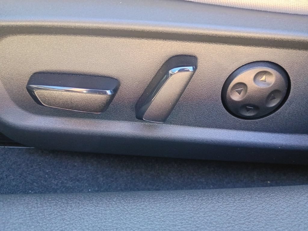 New 2026 Nissan Sentra SL w/ Floor Mat Package FWD image 26
