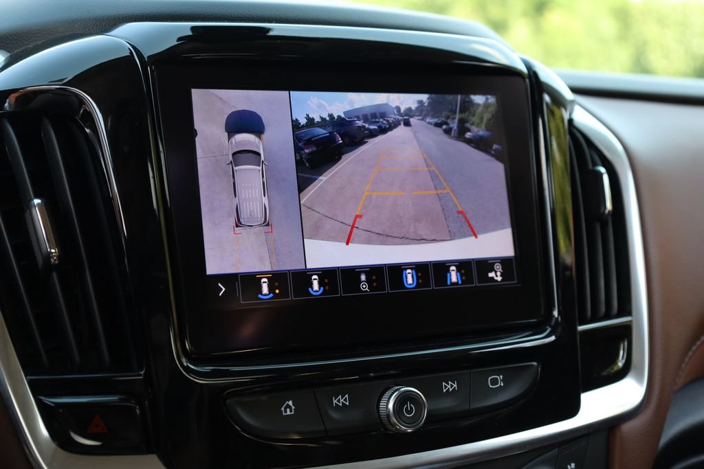 Used 2020 Chevrolet Traverse High Country w/ LPO, Floor Liner Package AWD/4WD image 13