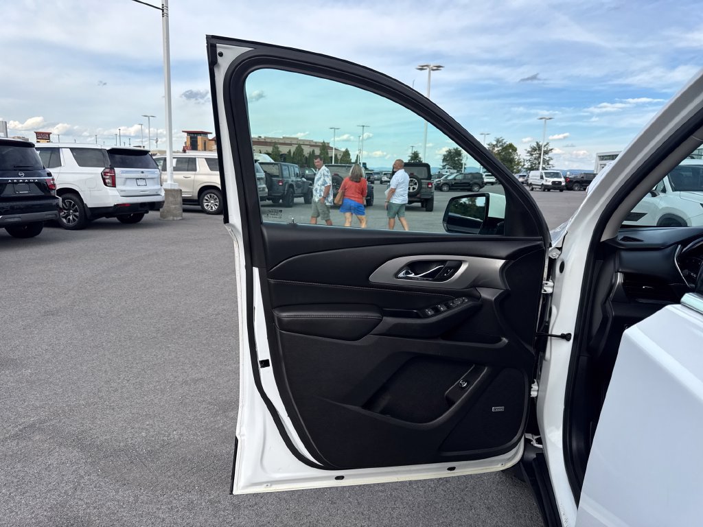 Used 2019 Chevrolet Traverse LT w/ LT Premium Package AWD/4WD image 29