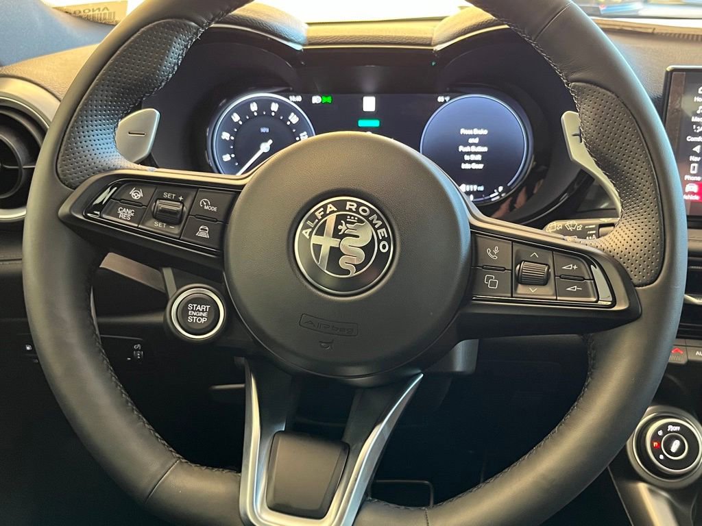 New 2024 Alfa Romeo Tonale Veloce image 12