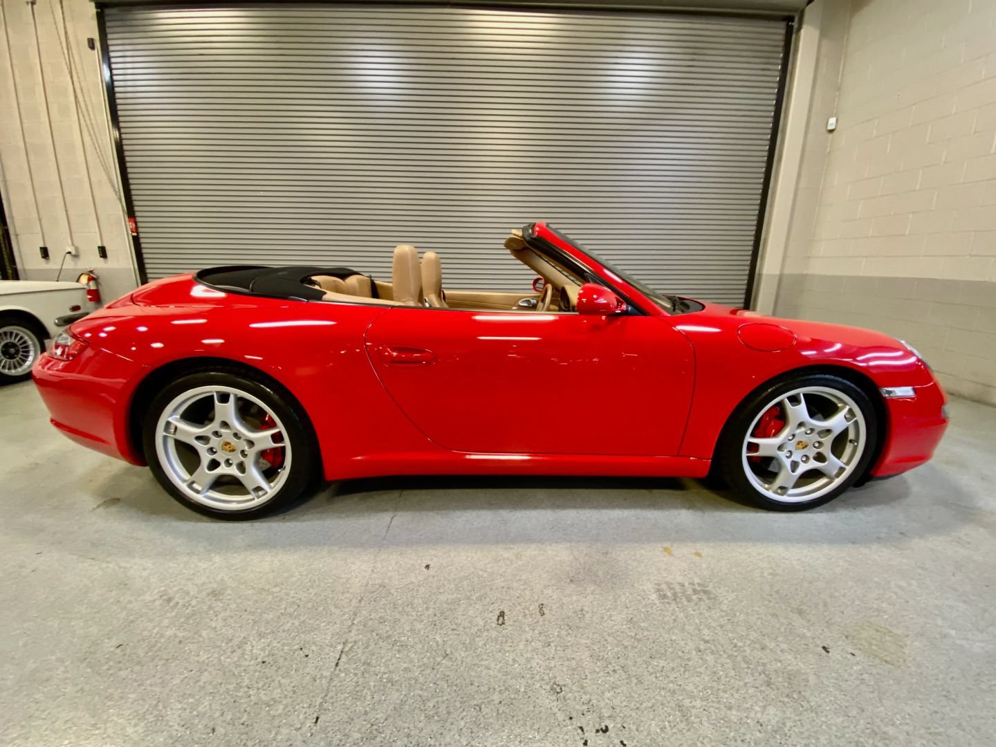 Used 2006 Porsche 911 Carrera S RWD image 9