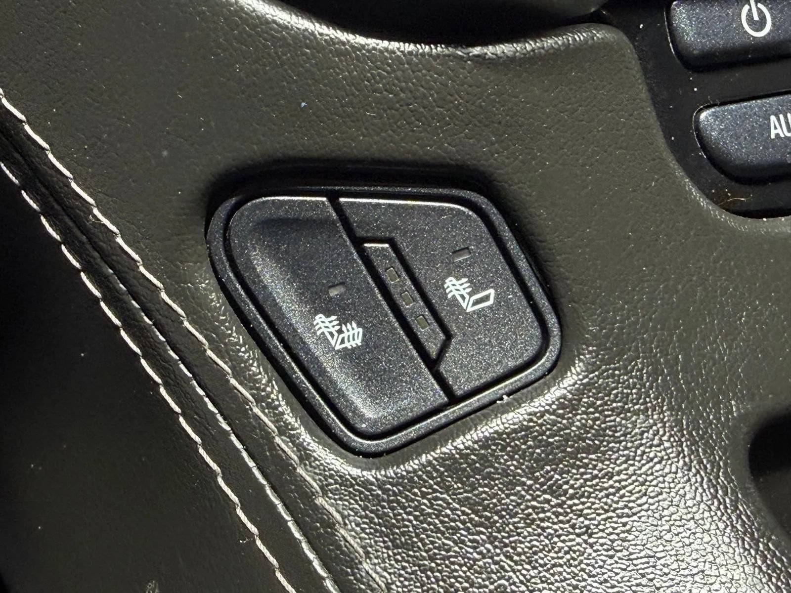Used 2019 Chevrolet Tahoe LT AWD/4WD image 39
