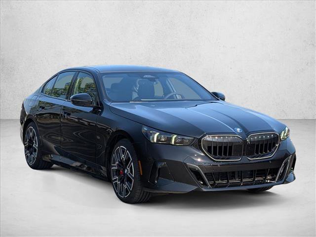 New 2026 BMW 550e xDrive w/ Premium Package AWD/4WD image 7