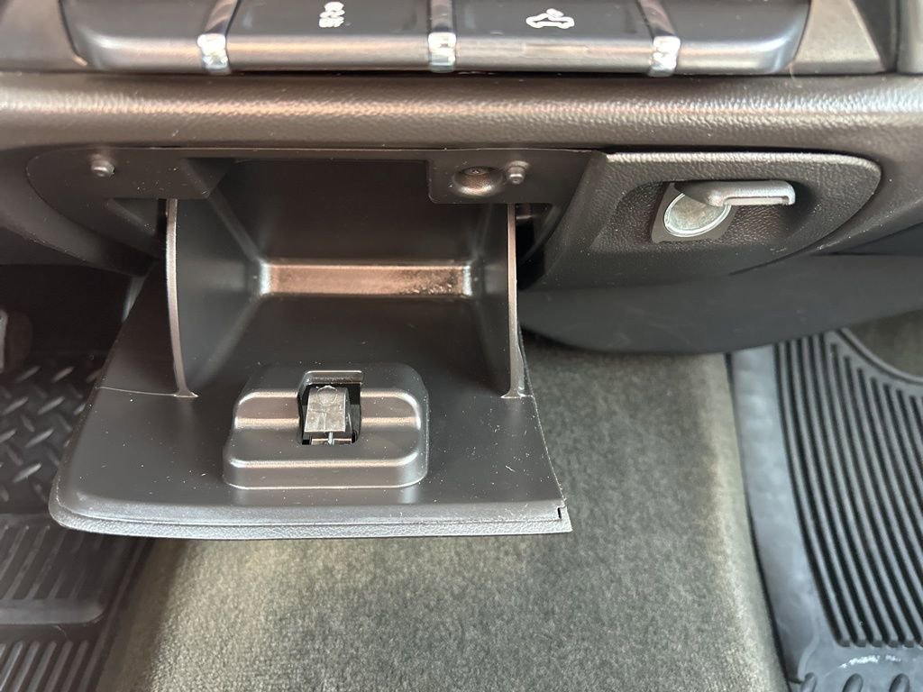 Used 2018 Chevrolet Silverado 1500 LT image 6