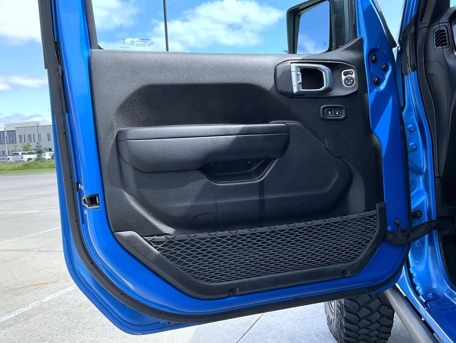 Used 2022 Jeep Wrangler Unlimited Sport AWD/4WD image 9