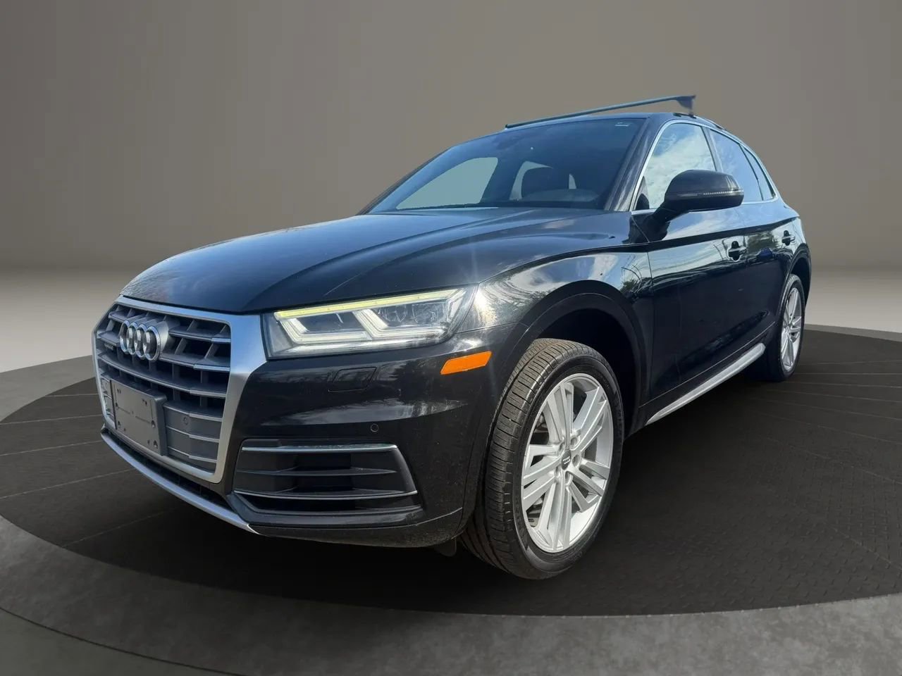 Used 2018 Audi Q5 2.0T Premium Plus w/ Premium Plus Package image 1