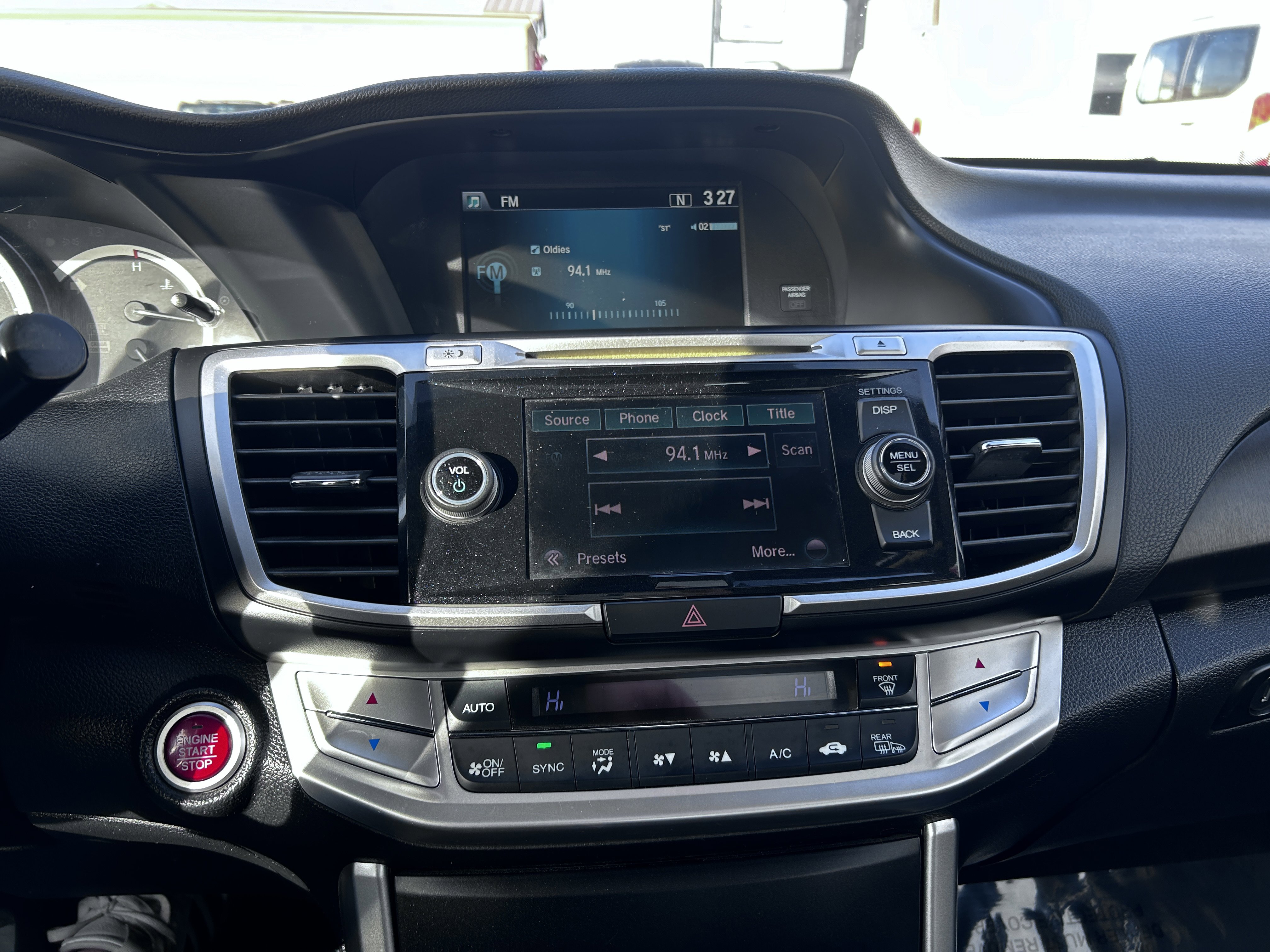 Used 2015 Honda Accord EX-L image 18