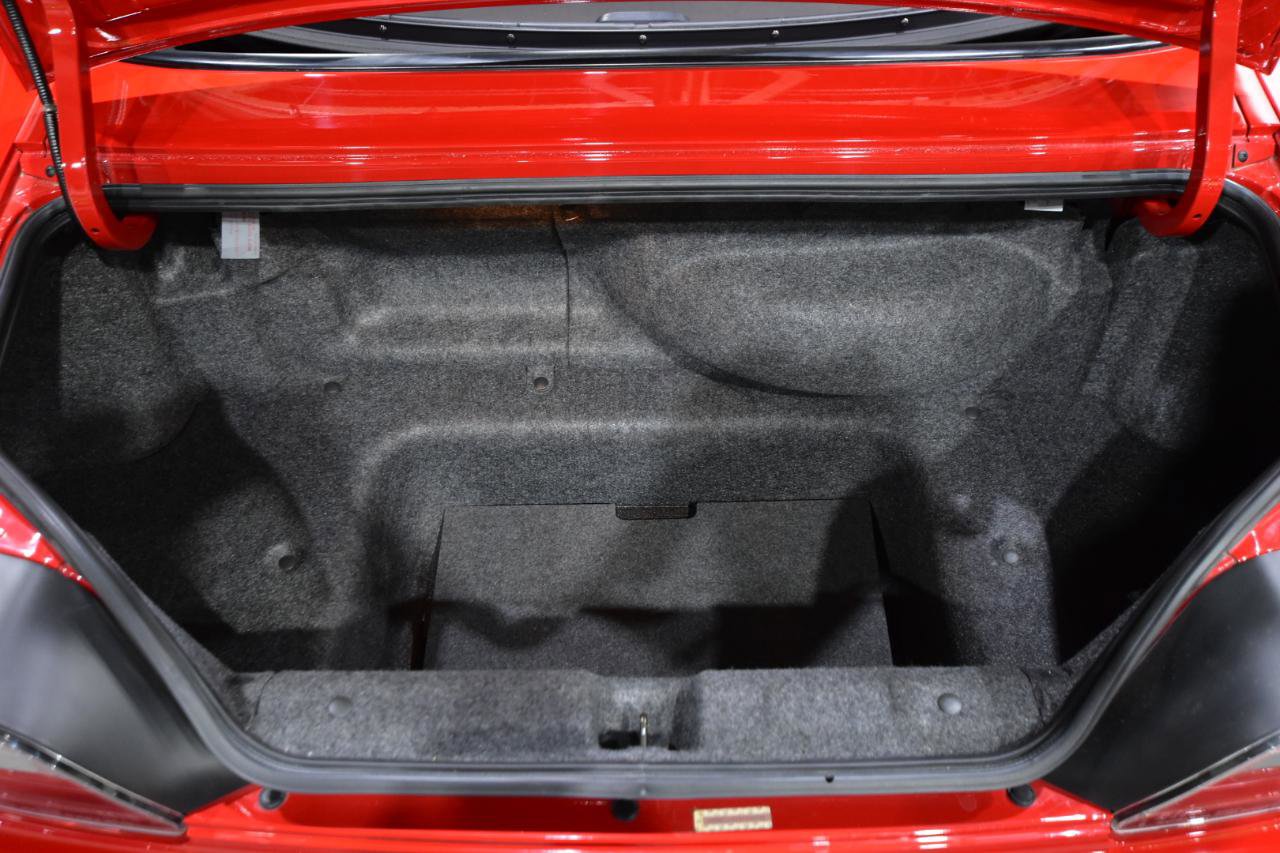 Used 2004 Honda S2000 image 36