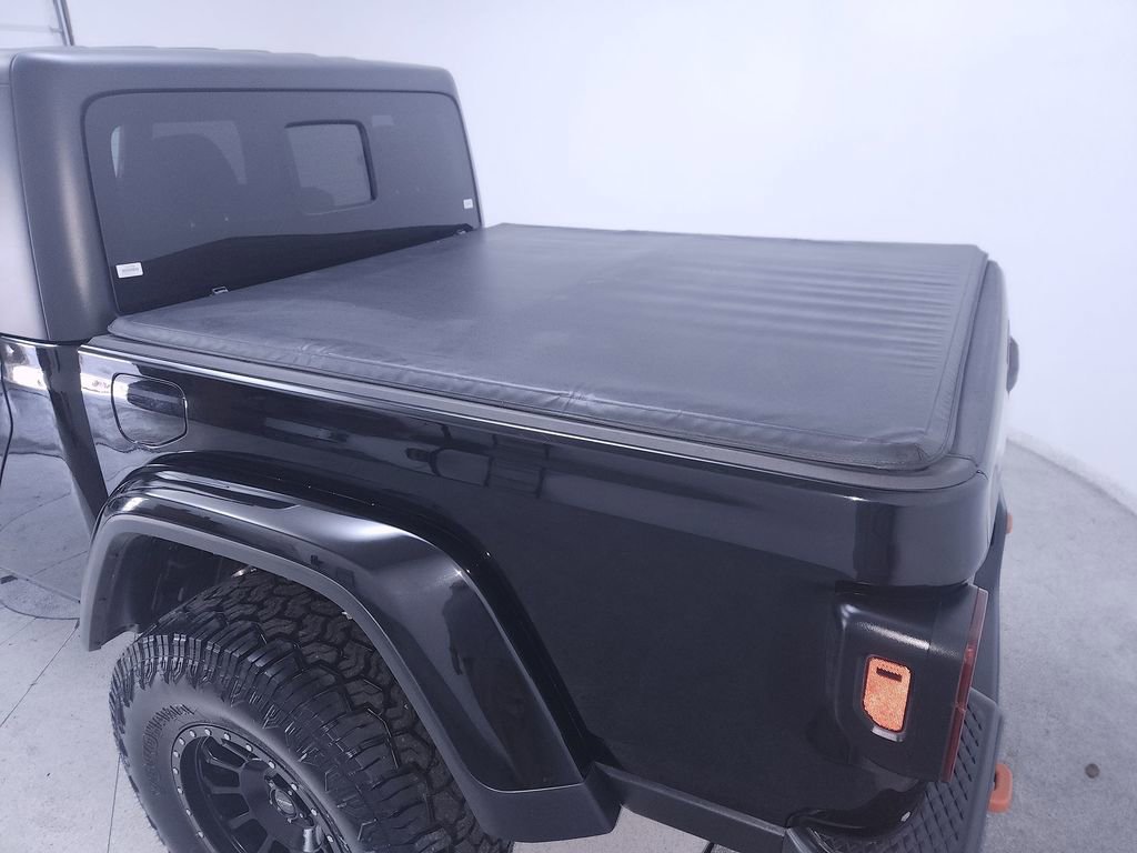 Used 2020 Jeep Gladiator Mojave w/ Trailer Tow Package AWD/4WD image 17