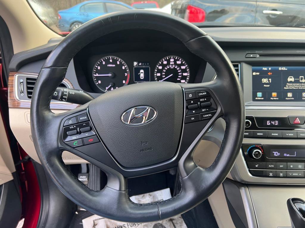 Used 2017 Hyundai Sonata Limited image 24