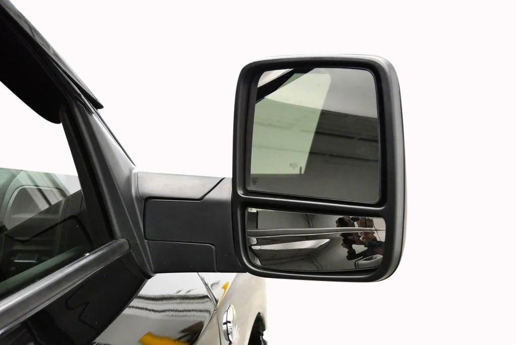 Used 2024 RAM 3500 Tradesman w/ Chrome Appearance Group image 37