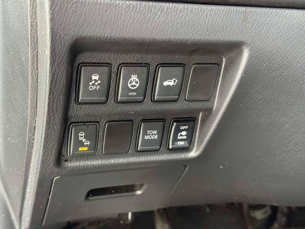 Used 2020 Nissan Pathfinder SL AWD/4WD image 9