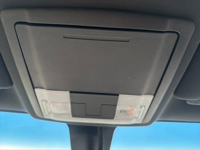 Used 2018 Ford Taurus SEL image 37