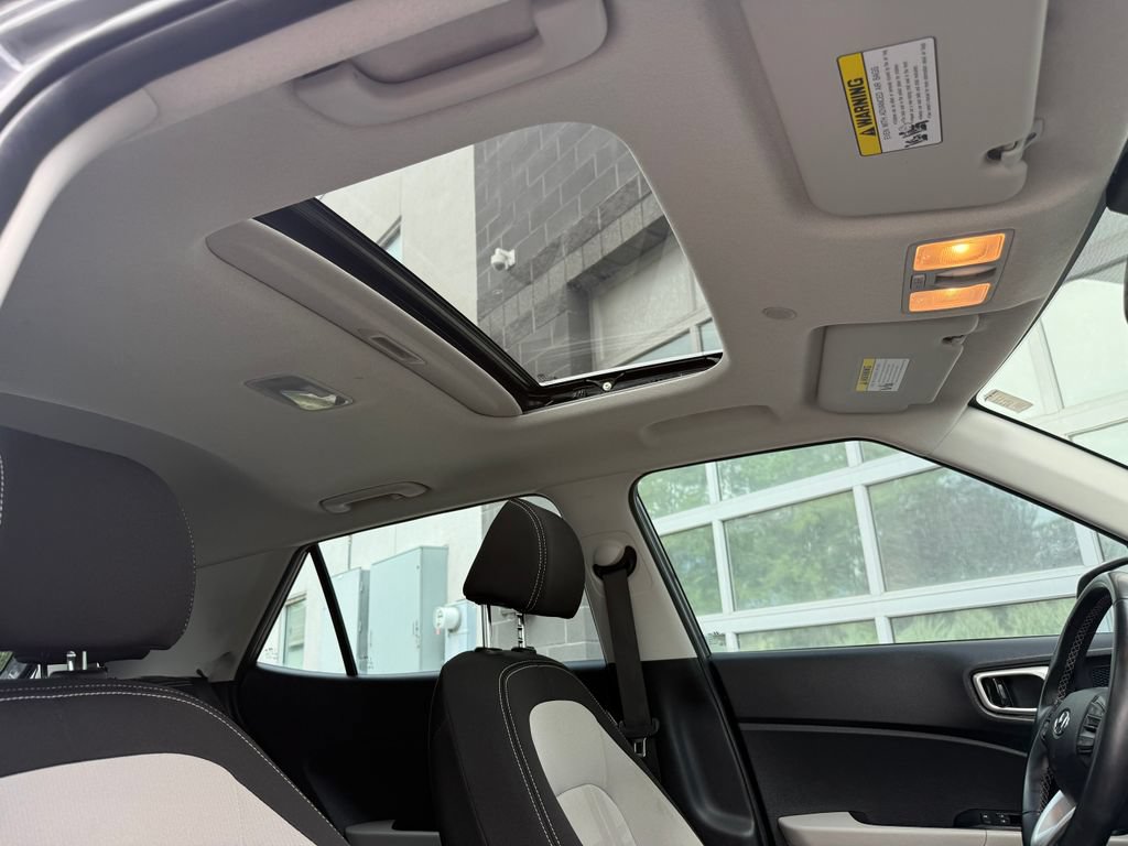 Used 2023 Hyundai Venue SEL w/ Cargo Package FWD image 46