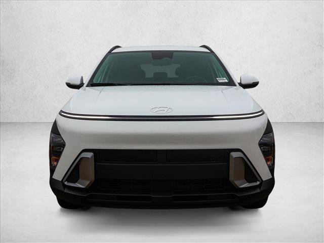 Used 2025 Hyundai Kona SEL image 2