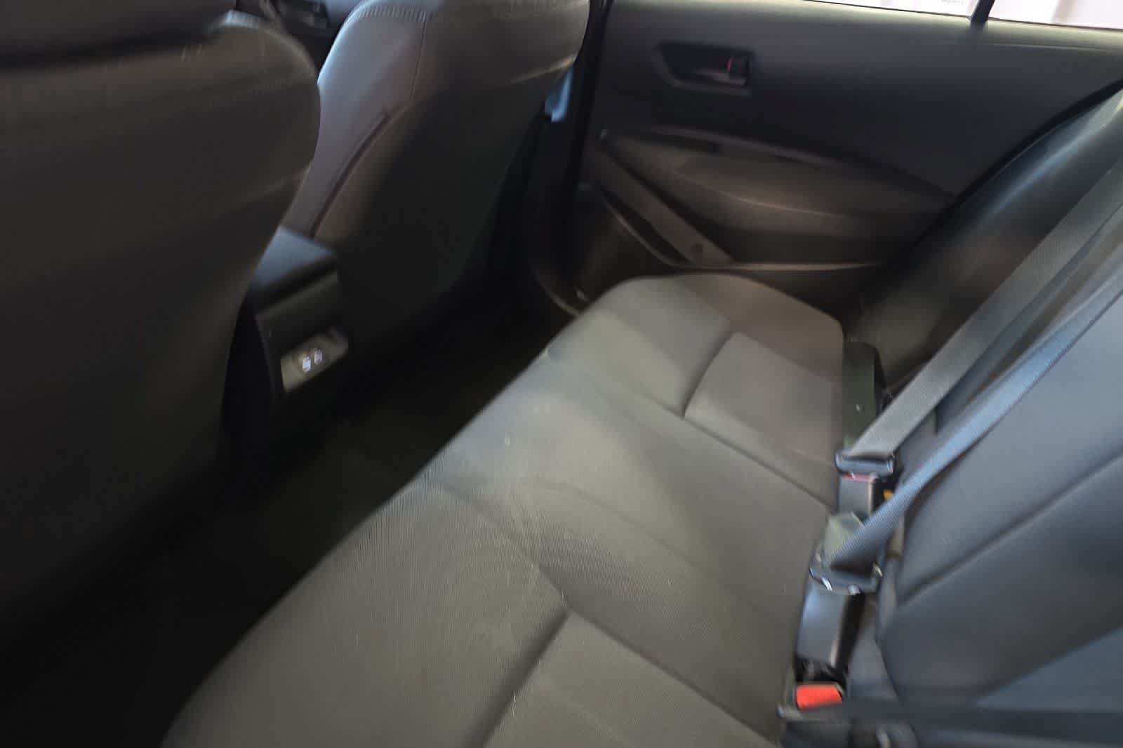 Used 2024 Toyota Corolla LE FWD image 5