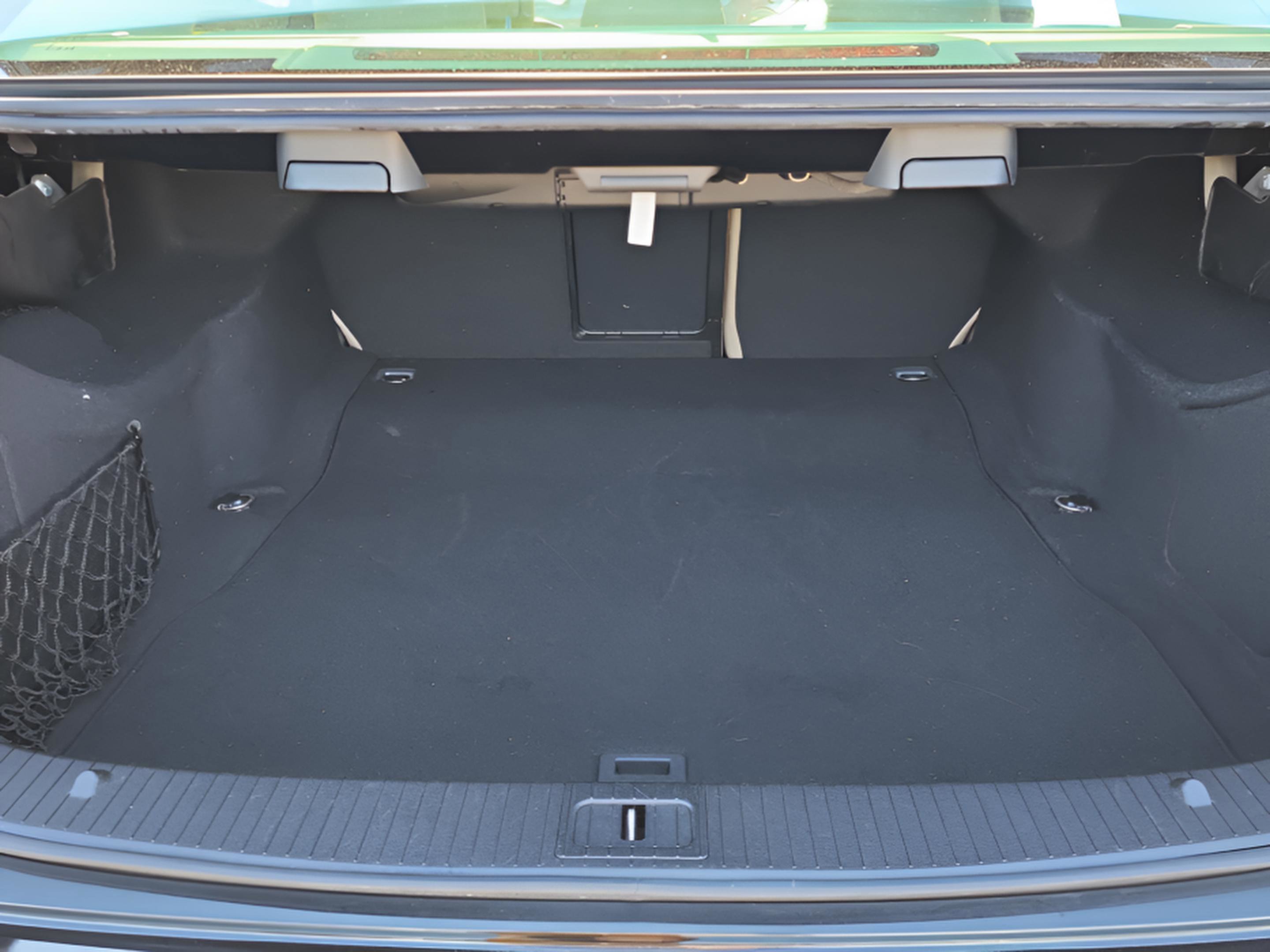 Used 2010 Mercedes-Benz E 350 4MATIC Sedan image 34