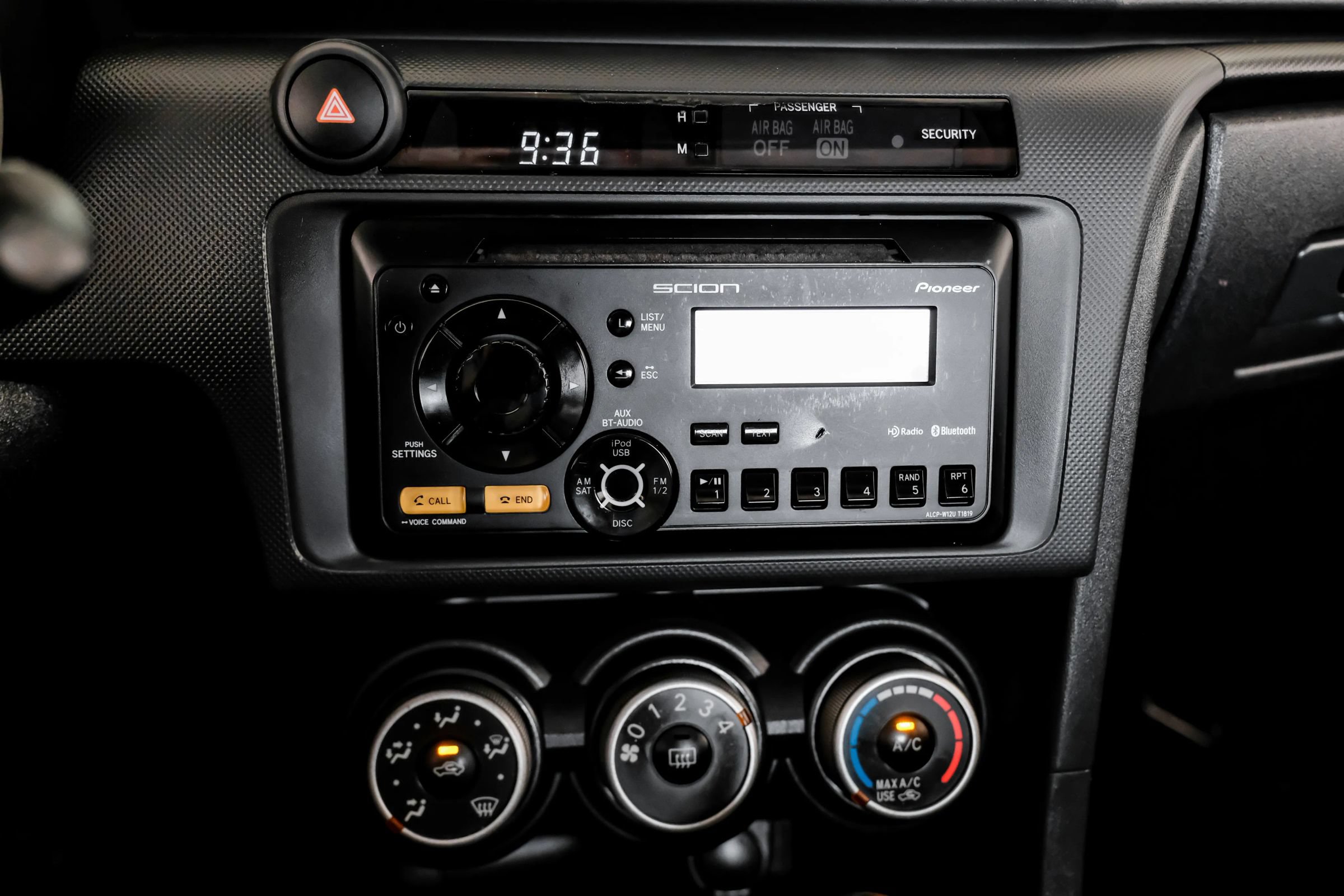 Used 2012 Scion tC FWD image 18