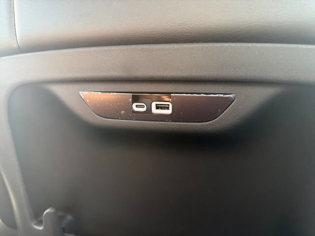 New 2027 Chrysler Pacifica Select FWD image 32