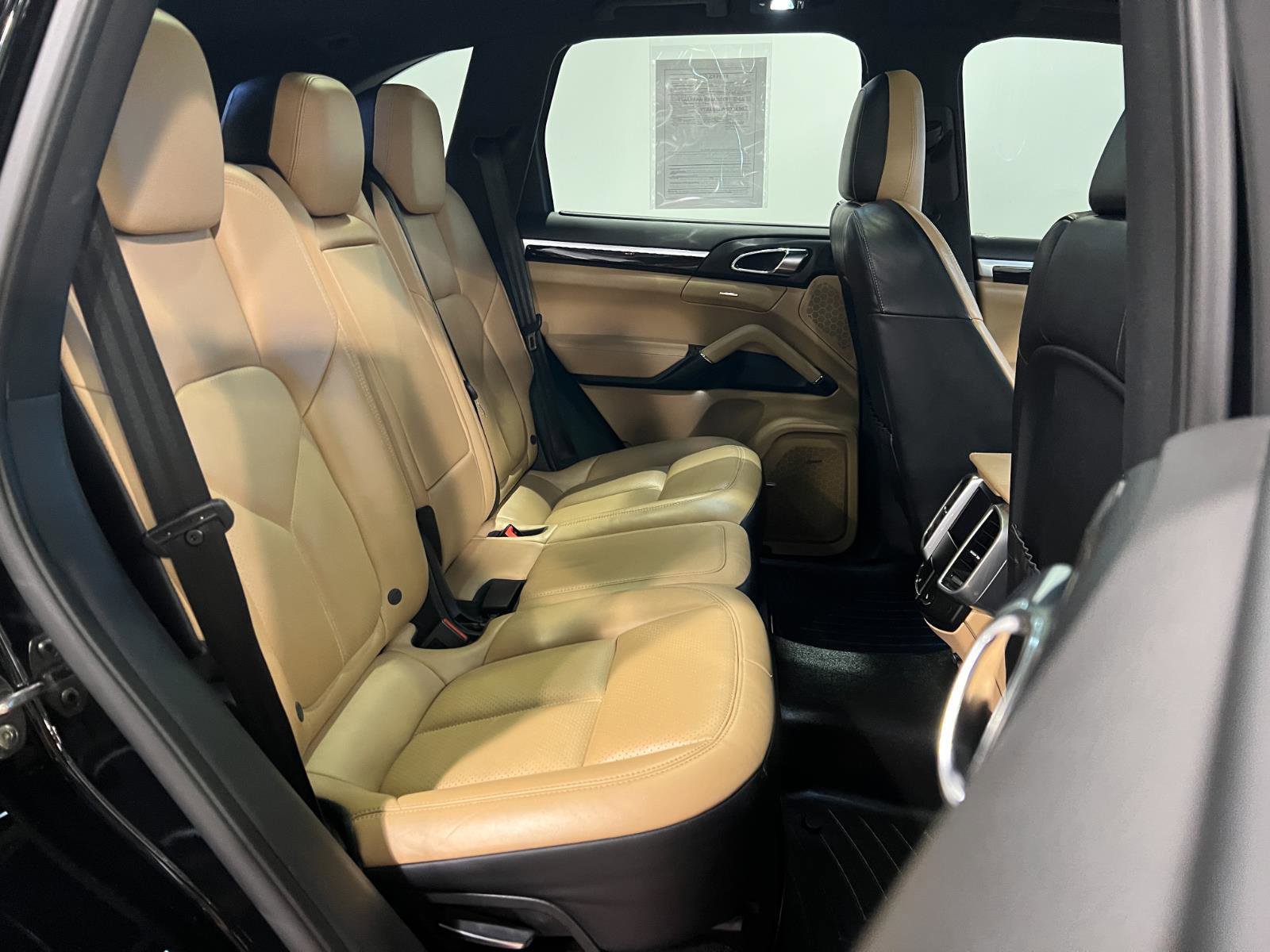 Used 2016 Porsche Cayenne S AWD/4WD image 36