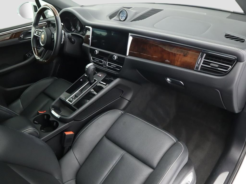 Used 2022 Porsche Macan S AWD/4WD image 18