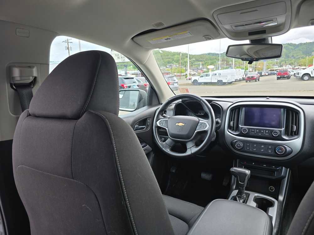 Used 2017 Chevrolet Colorado LT w/ LT Convenience Package image 10