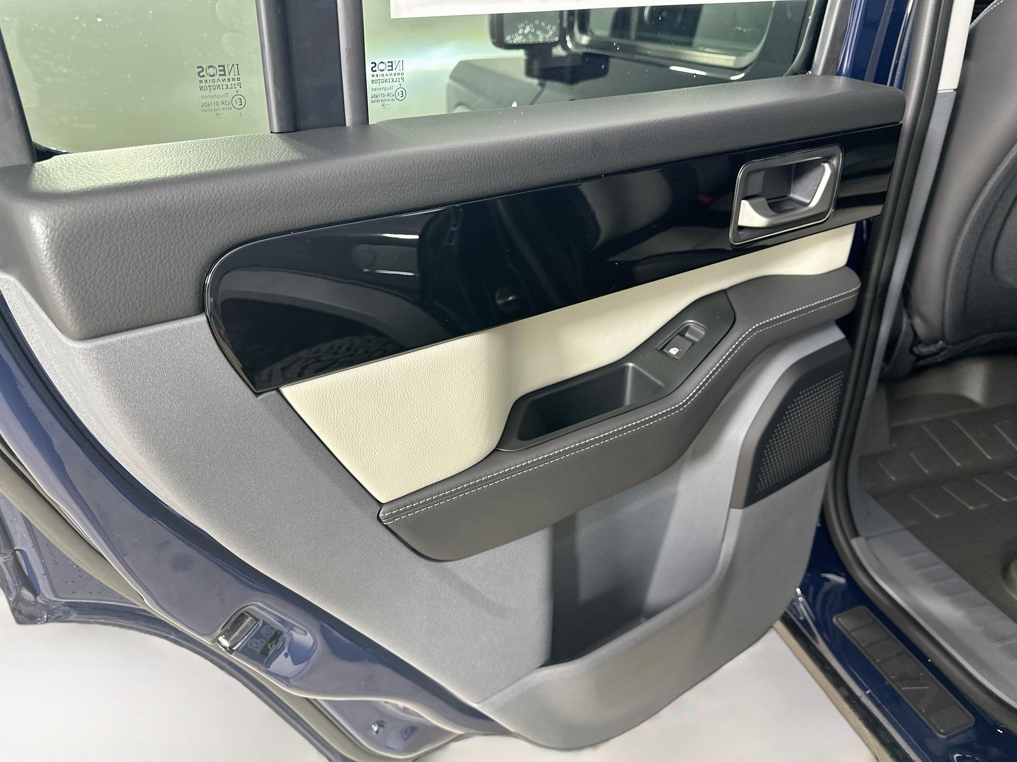 New 2025 INEOS Grenadier Station Wagon AWD/4WD image 36