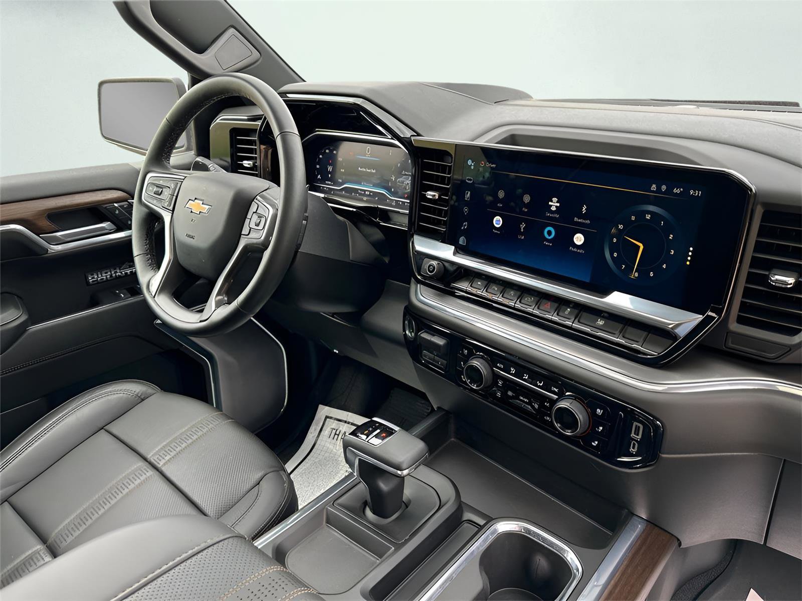 Used 2024 Chevrolet Silverado 1500 High Country w/ High Country Premium Package image 31