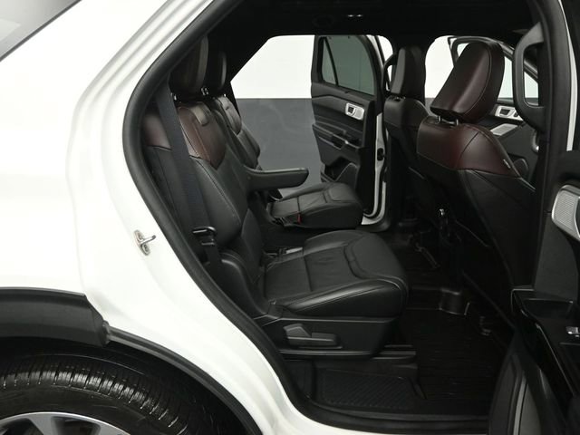 Certified 2023 Ford Explorer Platinum w/ Technology Package image 26