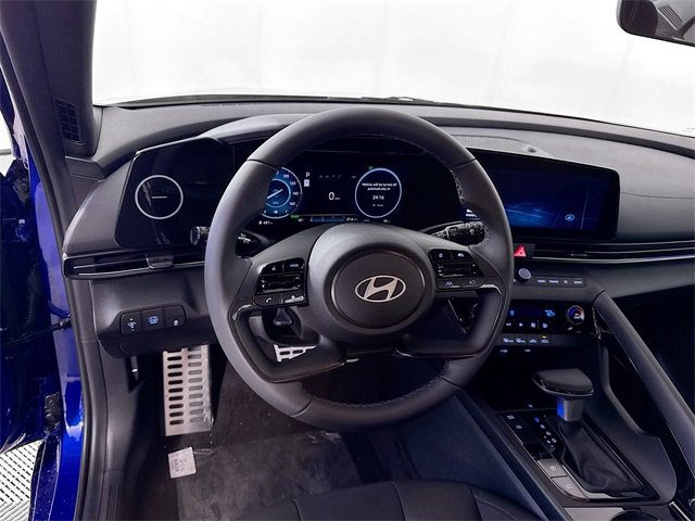New 2025 Hyundai Elantra SEL image 14