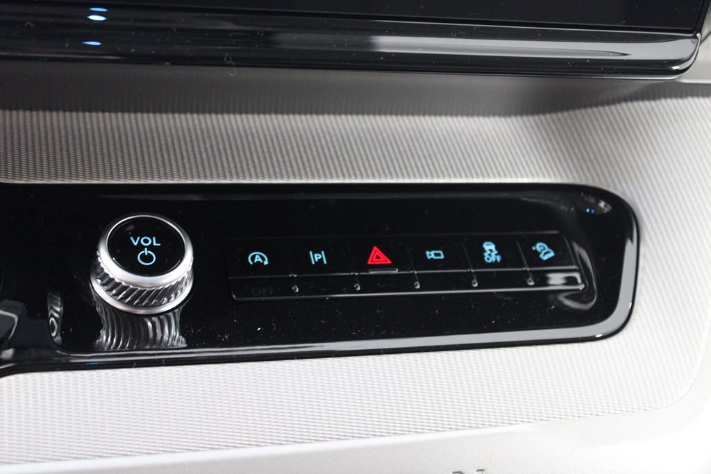 New 2026 Ford Expedition Active image 46