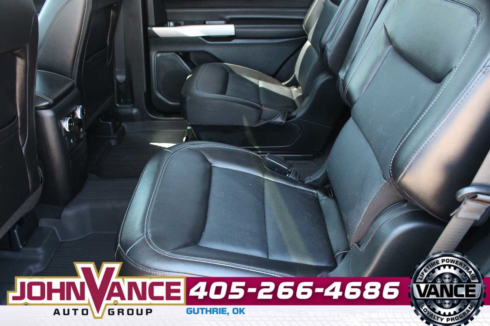 Used 2023 Ford Explorer Limited w/ Limited Technology Package image 24