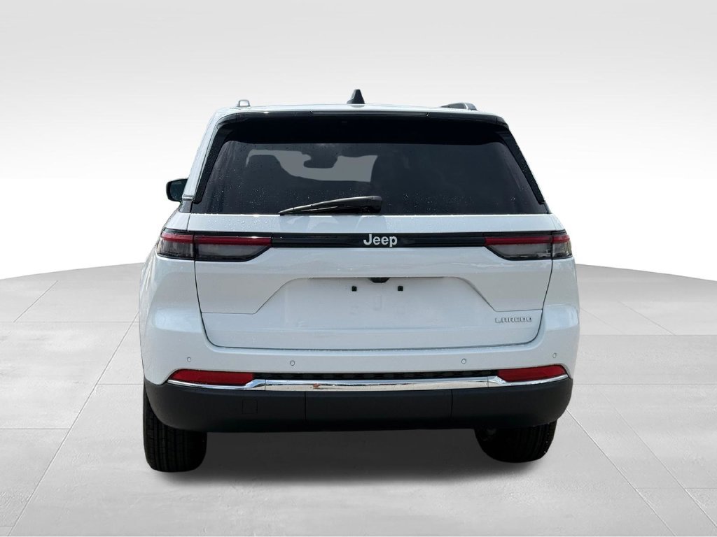 New 2026 Jeep Grand Cherokee Laredo RWD image 27