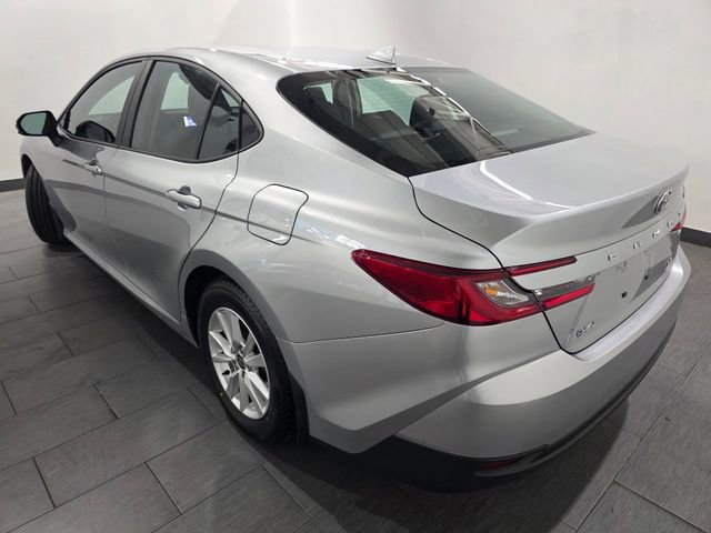 Used 2025 Toyota Camry LE w/ Convenience Package FWD image 3