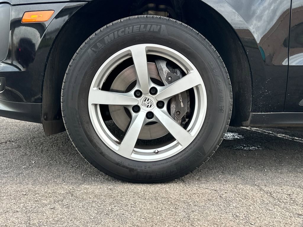 Used 2021 Porsche Macan image 11