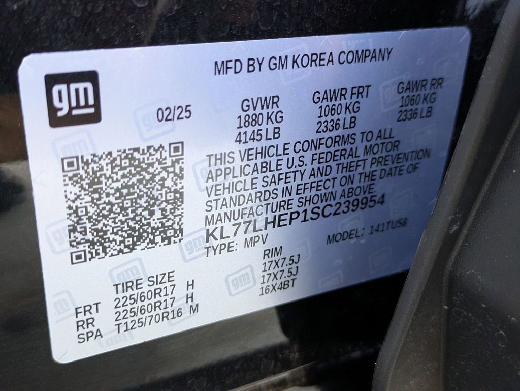 Used 2025 Chevrolet Trax LT w/ LT Convenience Package image 32