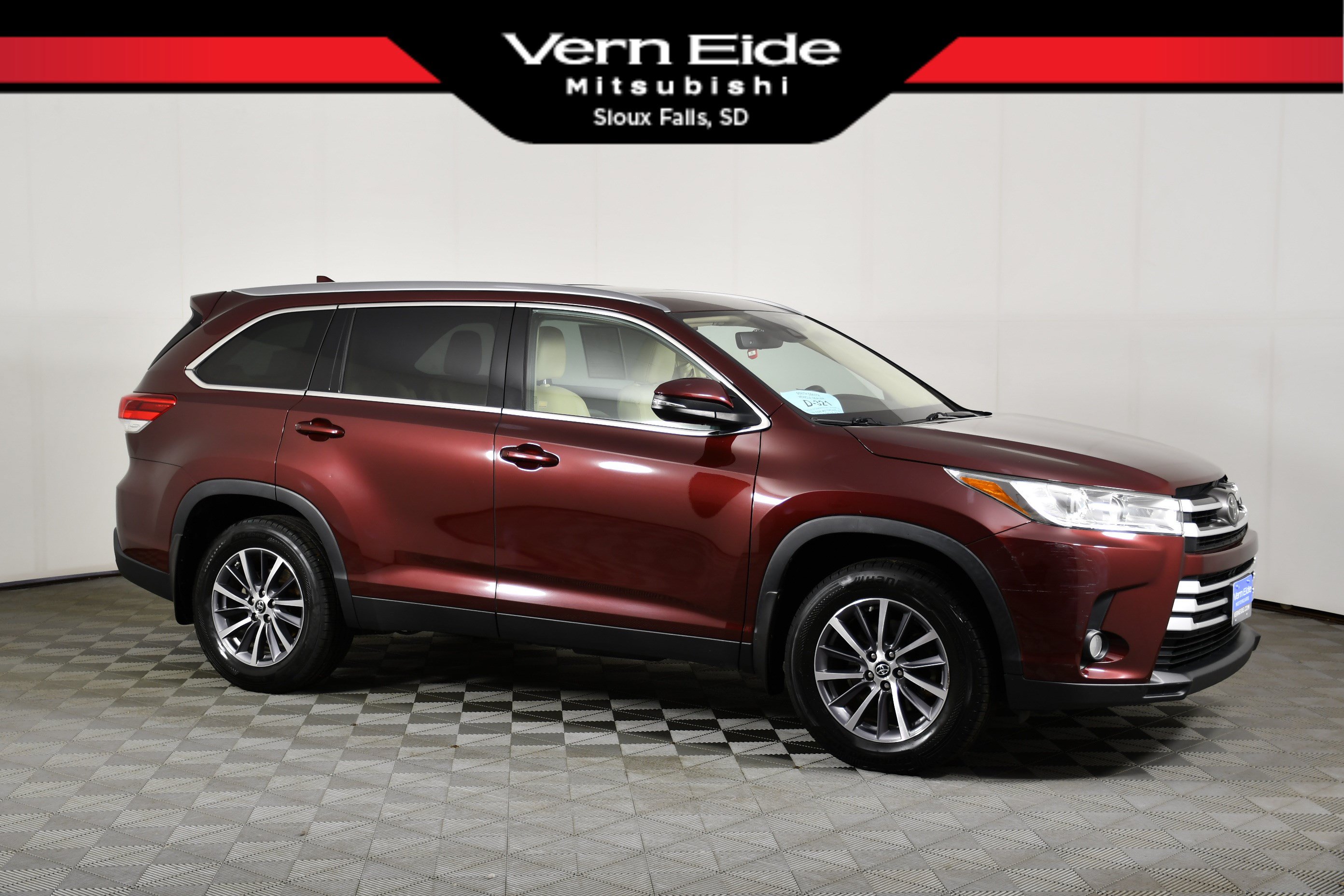 Used 2019 Toyota Highlander XLE