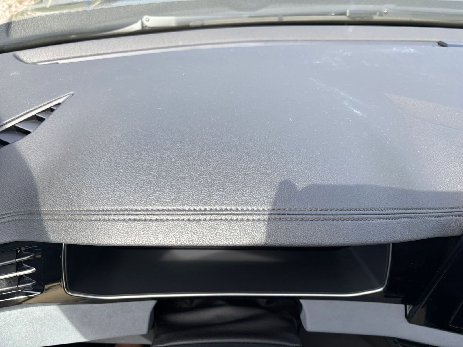 Used 2025 Volkswagen Jetta SE image 36