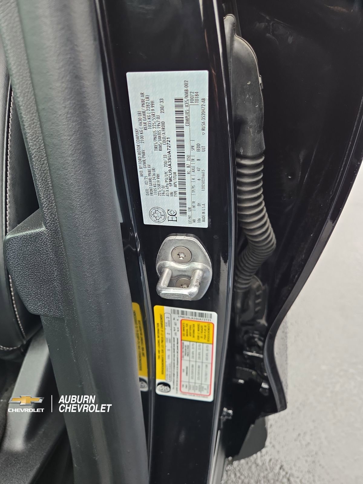 Used 2025 Ford Escape Platinum image 36