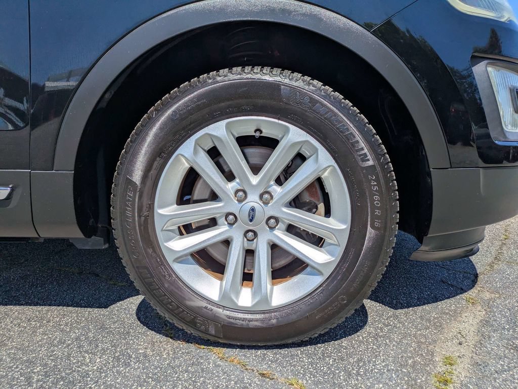 Used 2017 Ford Explorer XLT w/ Equipment Group 202A FWD image 12