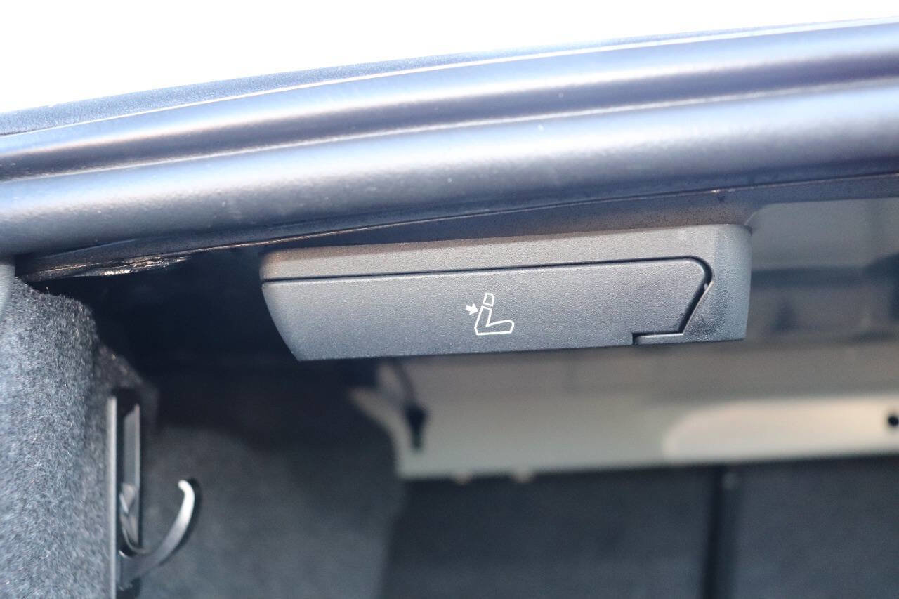 Used 2019 BMW 530i w/ Convenience Package image 61