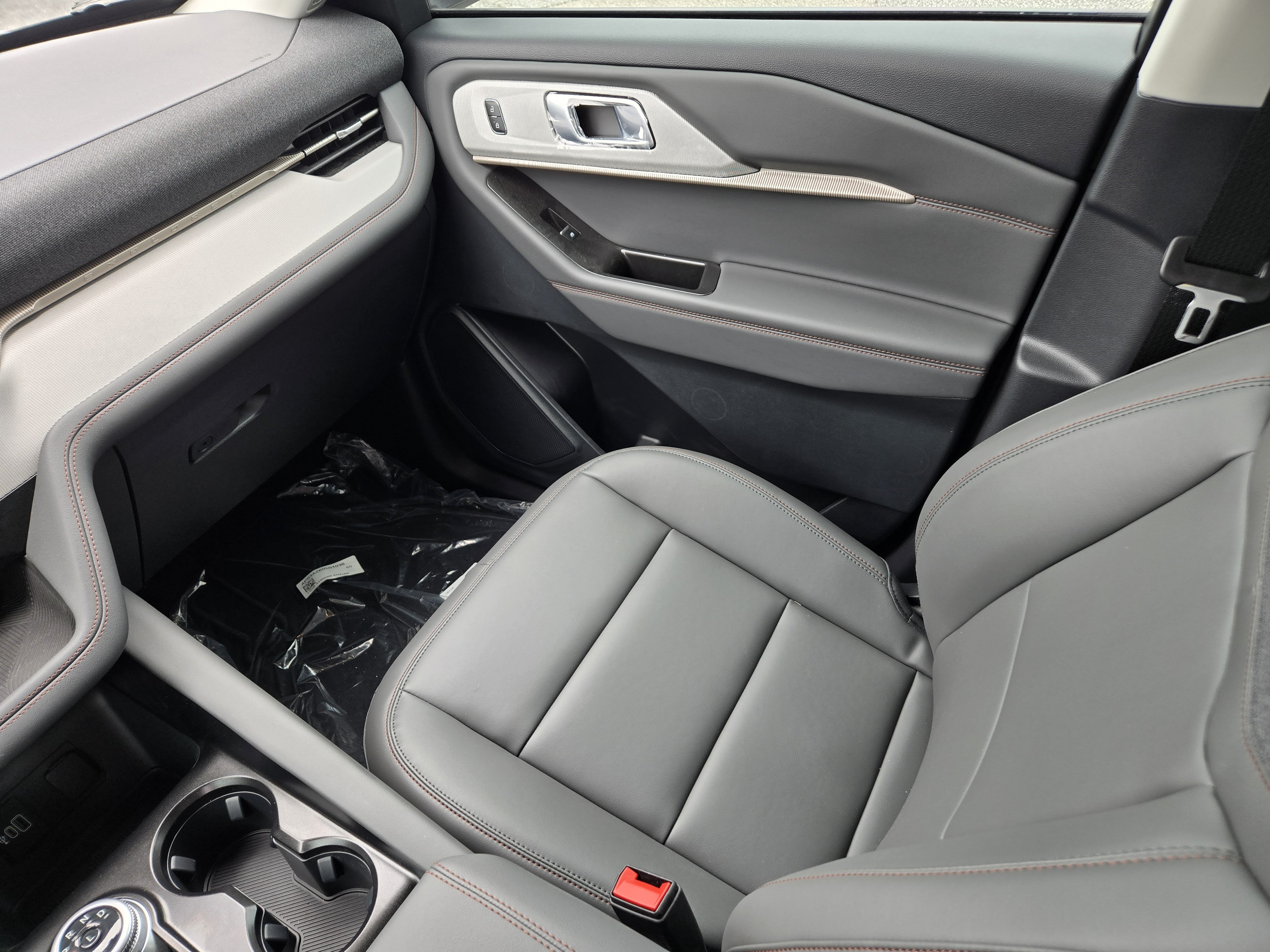 New 2026 Ford Explorer Active w/ Active Comfort Package AWD/4WD image 21