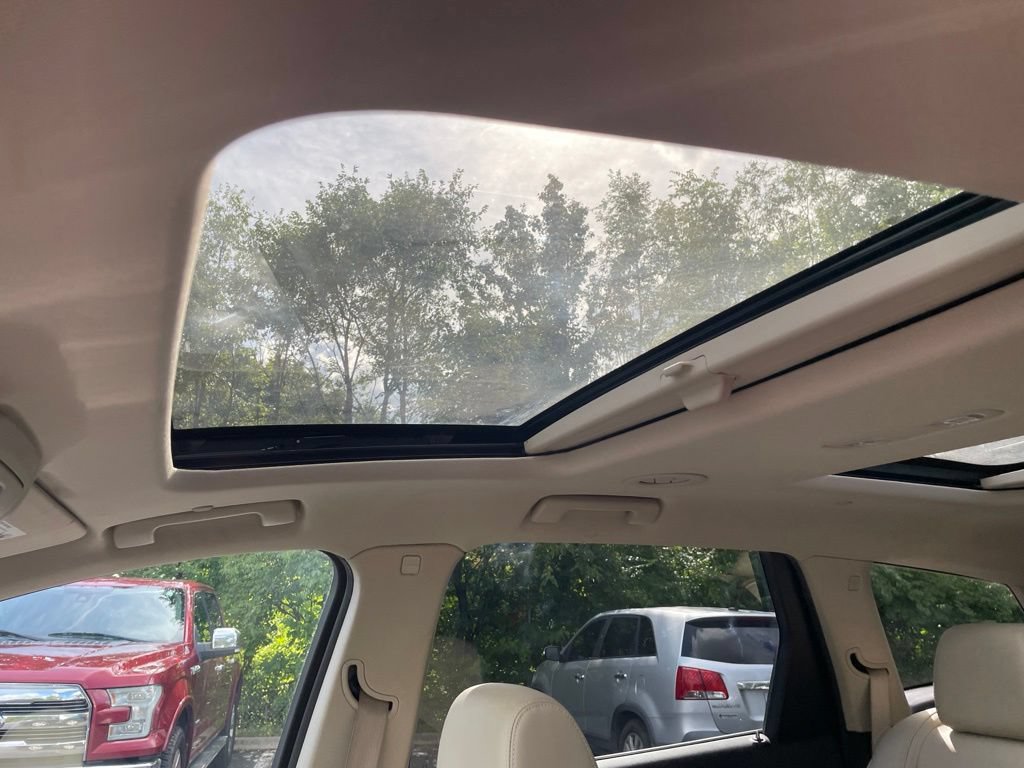 Used 2019 Buick Enclave Premium AWD/4WD image 25