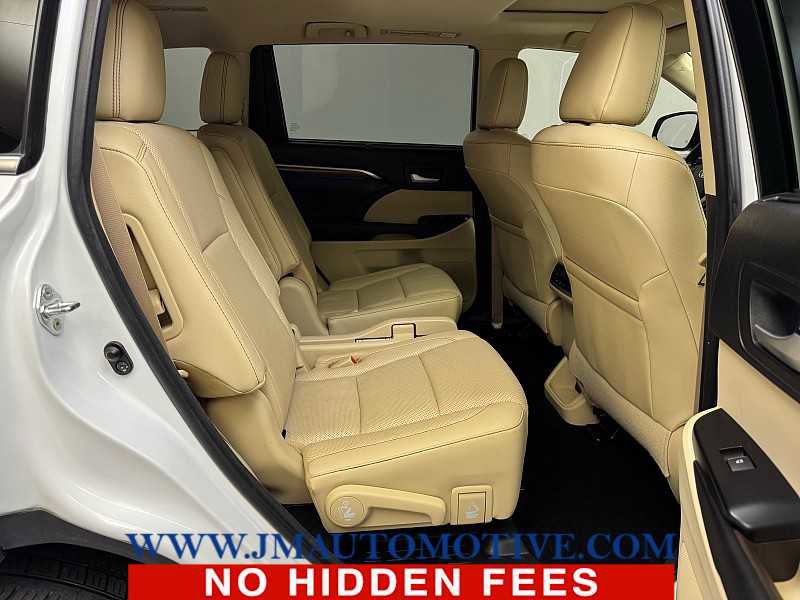 Used 2017 Toyota Highlander Limited image 20